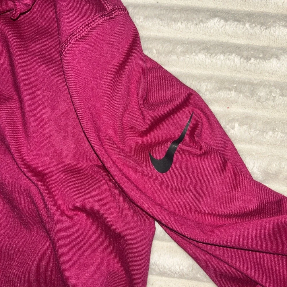 Nike Pro Pullover Womens Large Hot Pink Dri-Fit 1/2 Zip Mock Neck Fleece Lined‎